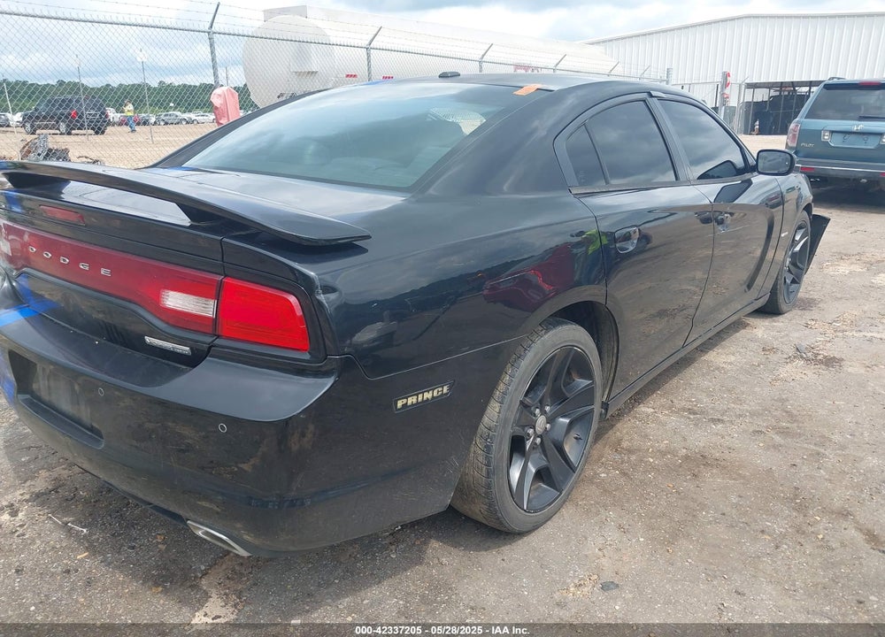 2011 DODGE CHARGER VIN: 2B3CL5CT8BH615970
