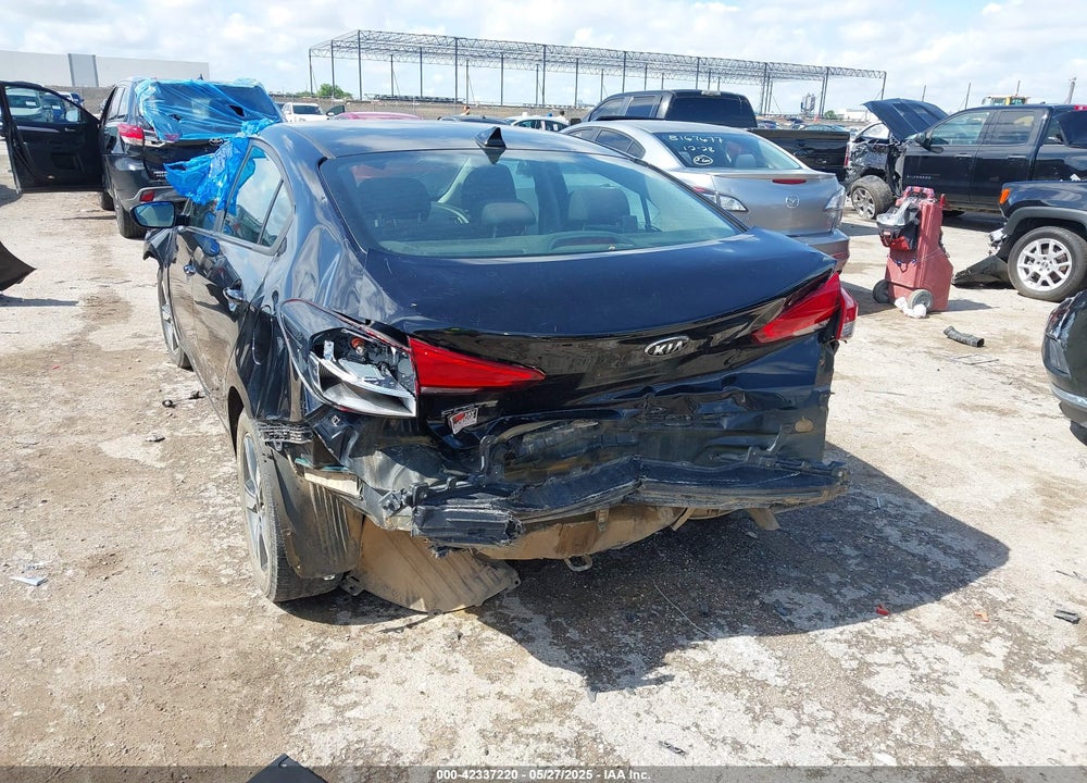 2018 KIA FORTE VIN: 3KPFL4A72JE198058