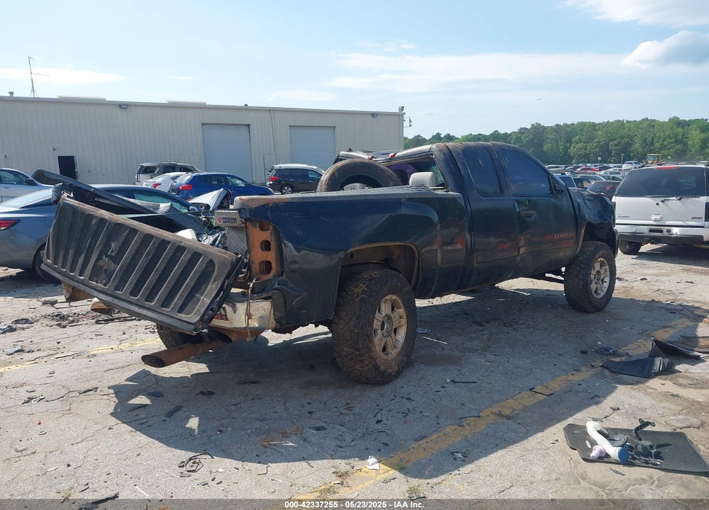 2008 CHEVROLET SILVERADO 1500 LT1 VIN: 2GCEC190X81220414