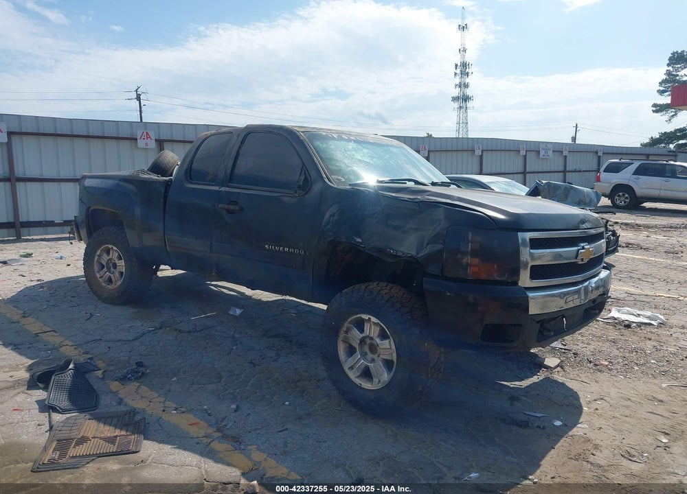 2008 CHEVROLET SILVERADO 1500 LT1 VIN: 2GCEC190X81220414