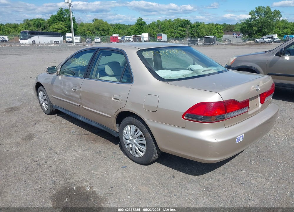 2001 HONDA ACCORD 2.3 LX VIN: 1HGCG66511A004764