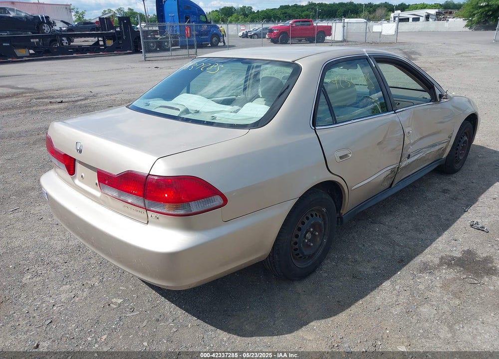 2001 HONDA ACCORD 2.3 LX VIN: 1HGCG66511A004764