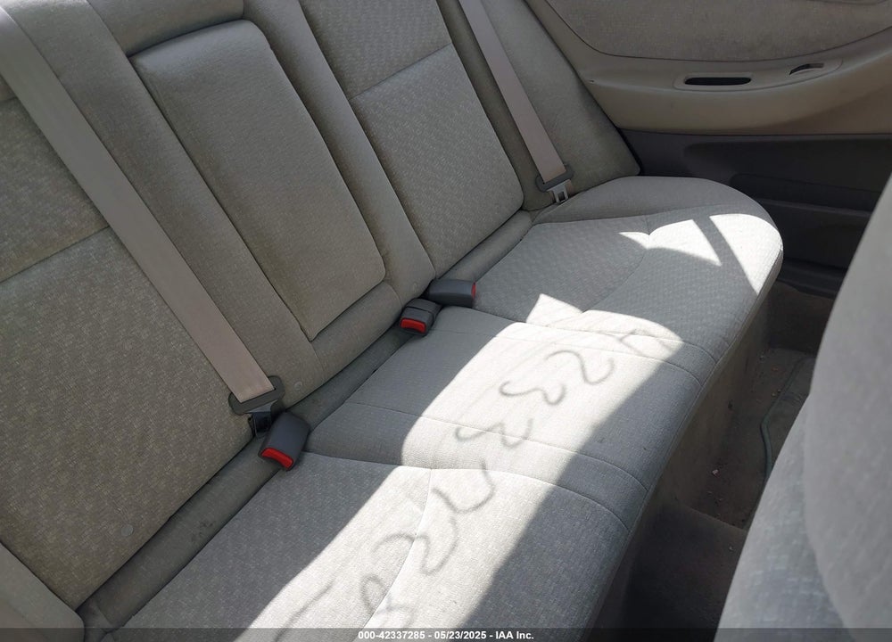 2001 HONDA ACCORD 2.3 LX VIN: 1HGCG66511A004764