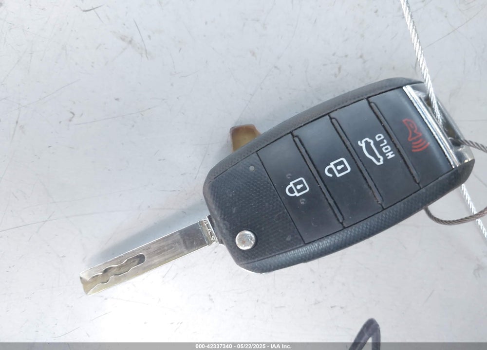 2020 KIA OPTIMA VIN: 5XXGT4L3XLG397383