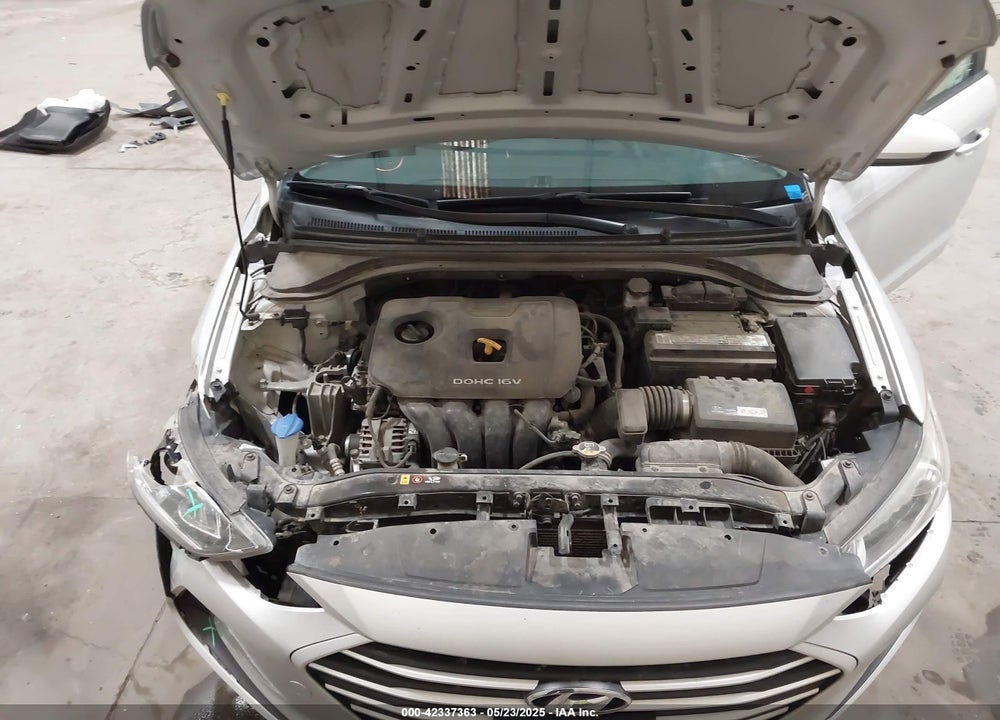 2018 HYUNDAI ELANTRA SE VIN: KMHD74LF2JU502065