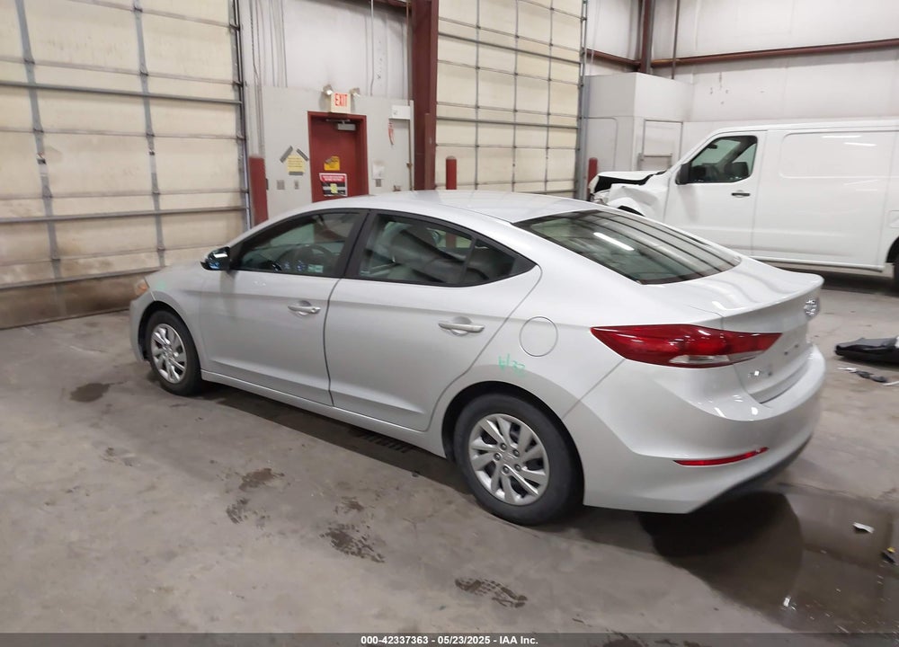 2018 HYUNDAI ELANTRA SE VIN: KMHD74LF2JU502065