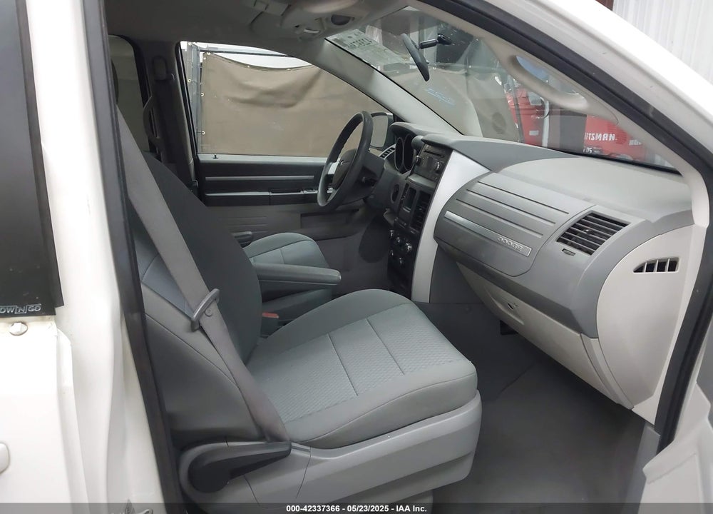 2010 DODGE GRAND CARAVAN SE VIN: 2D4RN4DE5AR405285