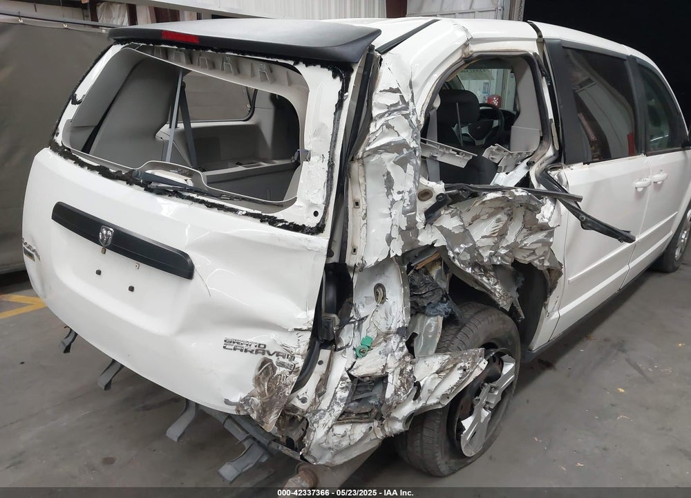 2010 DODGE GRAND CARAVAN SE VIN: 2D4RN4DE5AR405285