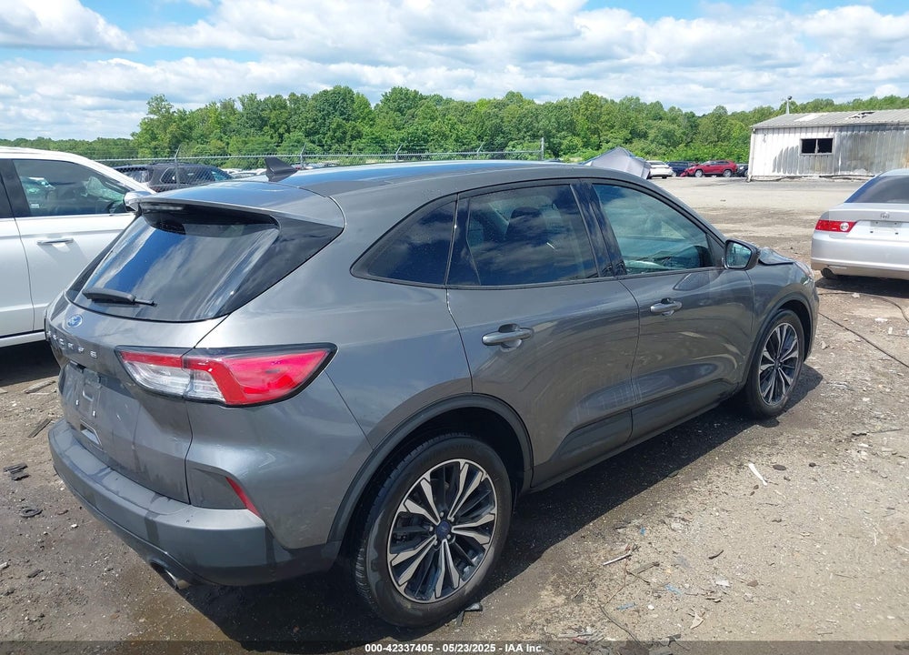 2022 FORD ESCAPE VIN: 1FMCU0G64NUB96239