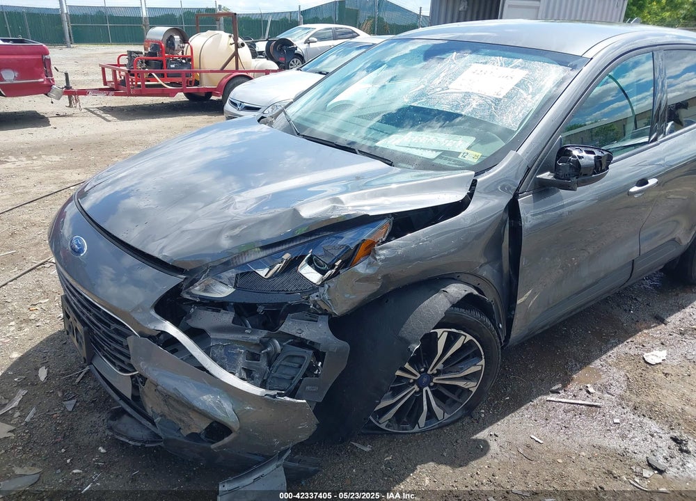 2022 FORD ESCAPE VIN: 1FMCU0G64NUB96239