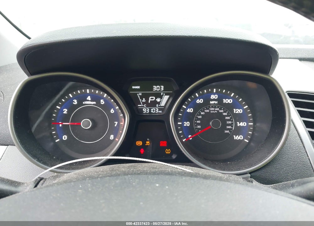 2014 HYUNDAI ELANTRA VIN: 5NPDH4AE2EH479088