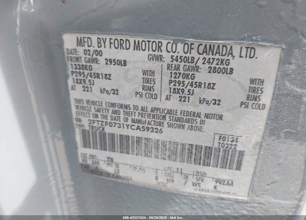 2000 FORD F-150 SVT LIGHTNING VIN: 2FTZF0731YCA59326