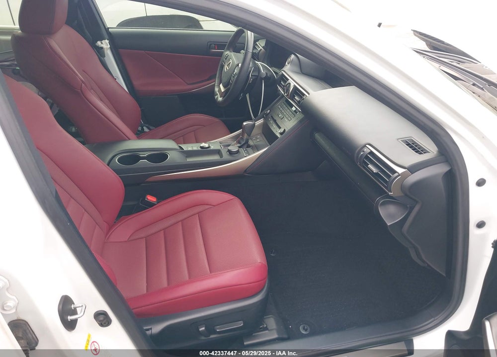 2019 LEXUS IS 300 VIN: JTHBA1D28K5084192