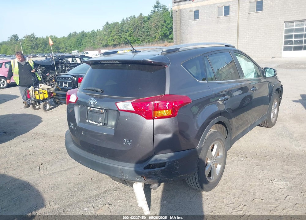 2015 TOYOTA RAV4 VIN: 2T3RFREV5FW297494