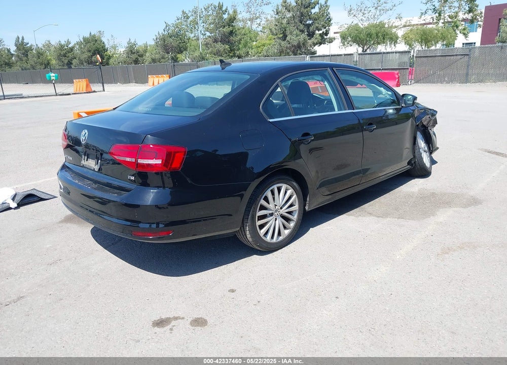 2015 VOLKSWAGEN JETTA 1.8T SE VIN: 3VWD17AJ5FM214385