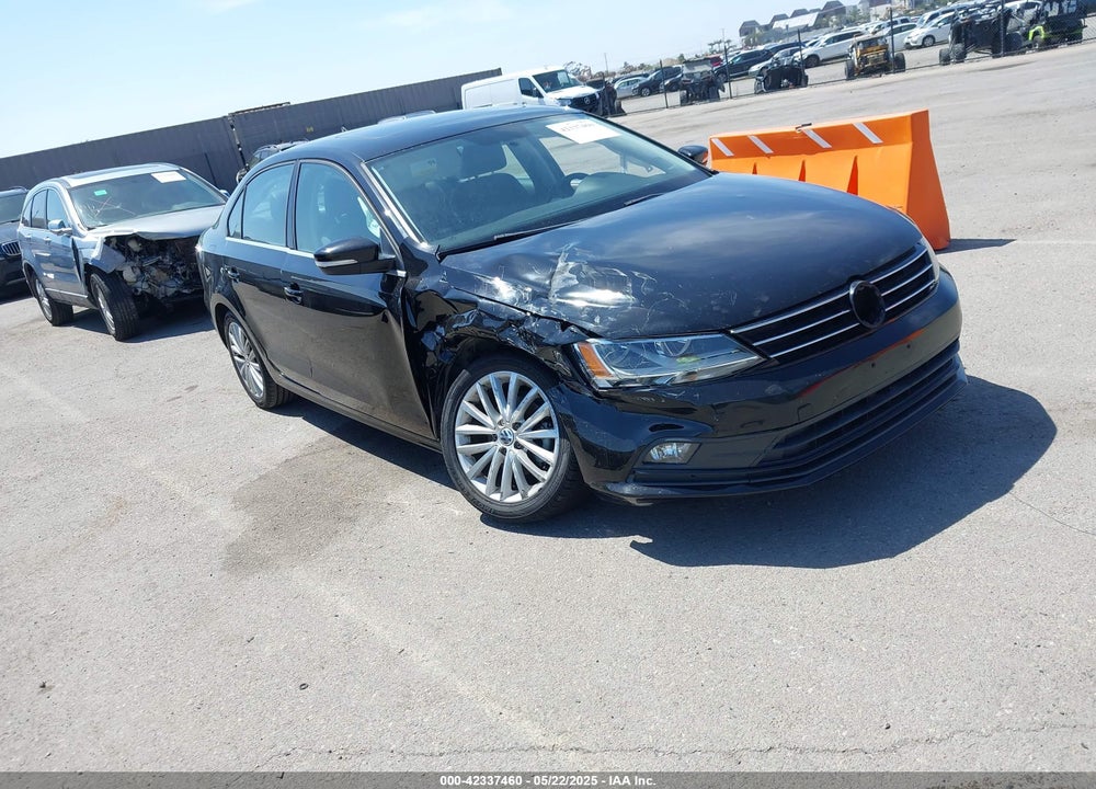 2015 VOLKSWAGEN JETTA 1.8T SE VIN: 3VWD17AJ5FM214385