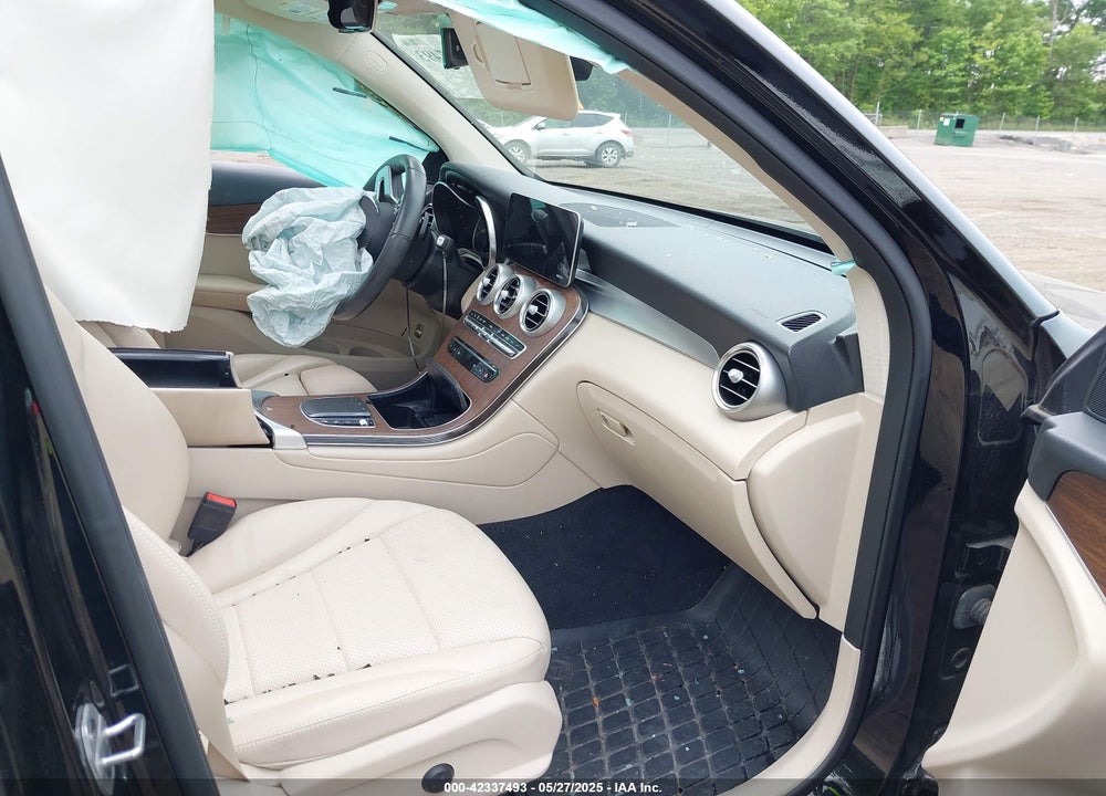 2022 MERCEDES-BENZ GLC 300 4MATIC SUV VIN: W1N0G8EB6NG028882