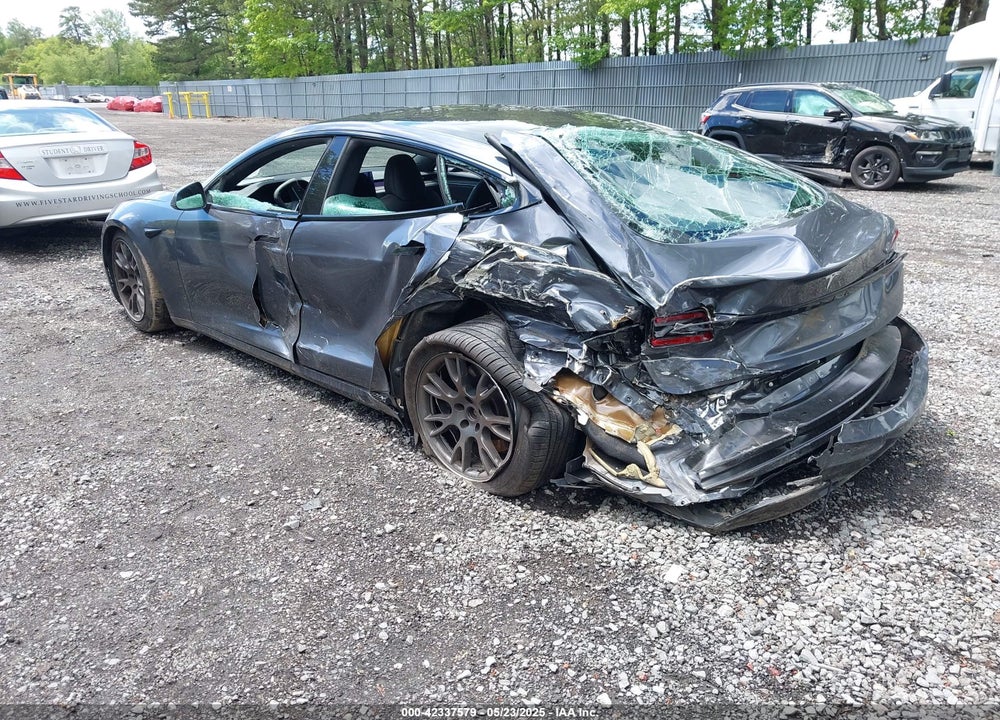 2022 TESLA MODEL S VIN: 5YJSA1E59NF469015