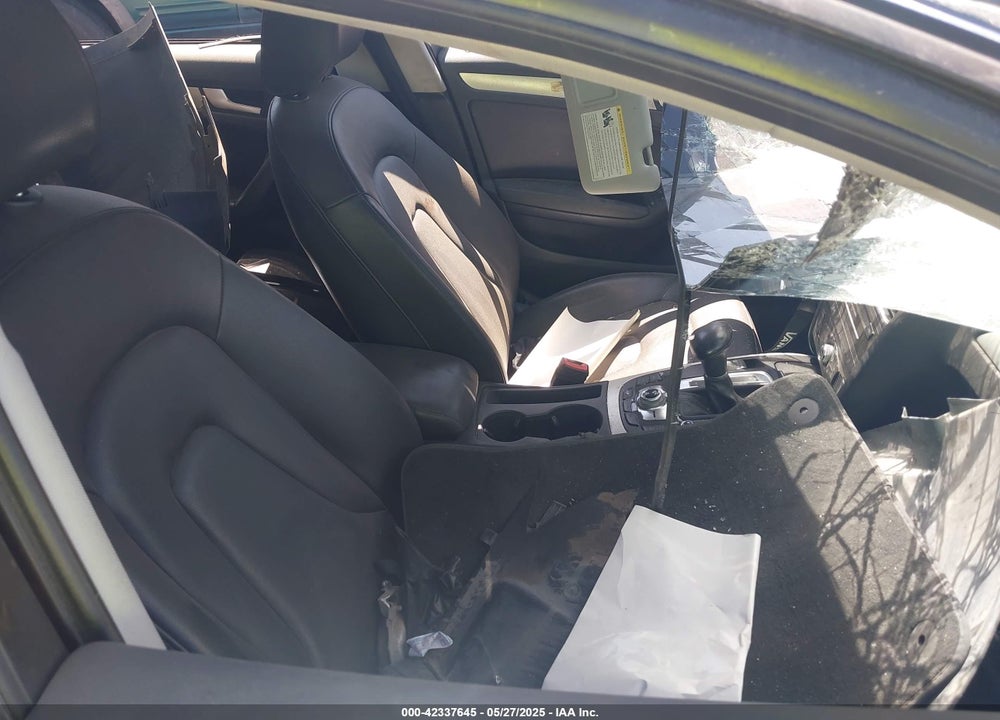 2014 AUDI A4 2.0T PREMIUM VIN: WAUAFAFL3EN044107