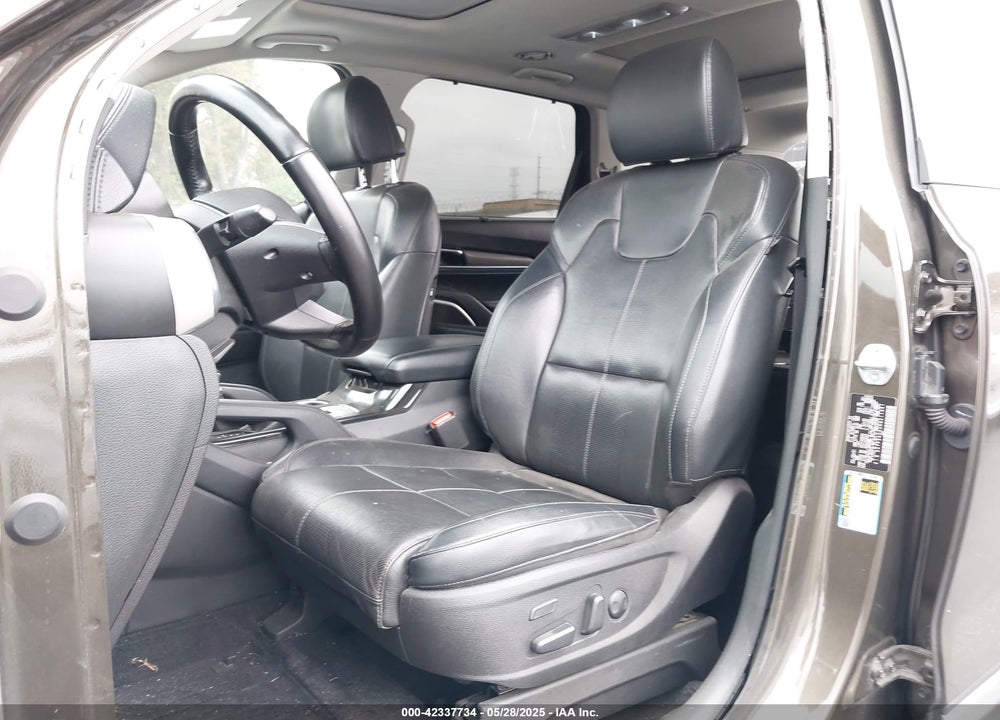 2022 KIA TELLURIDE VIN: 5XYP54HC0NG211061