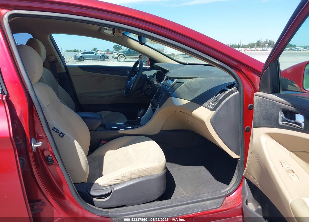 2012 HYUNDAI SONATA VIN: 5NPEB4AC0CH488454