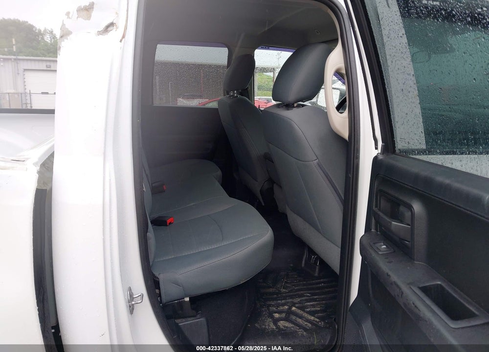 2017 RAM 1500 EXPRESS 4X4 6'4 BOX VIN: 1C6RR7FT6HS642169