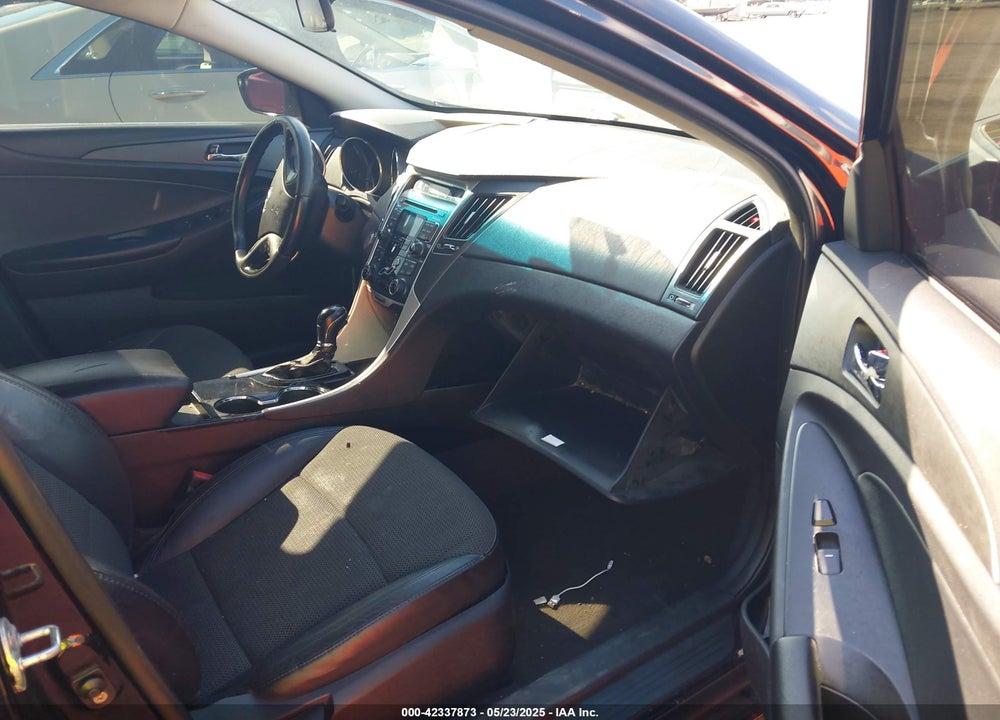 2011 HYUNDAI SONATA VIN: 5NPEC4AB1BH227417