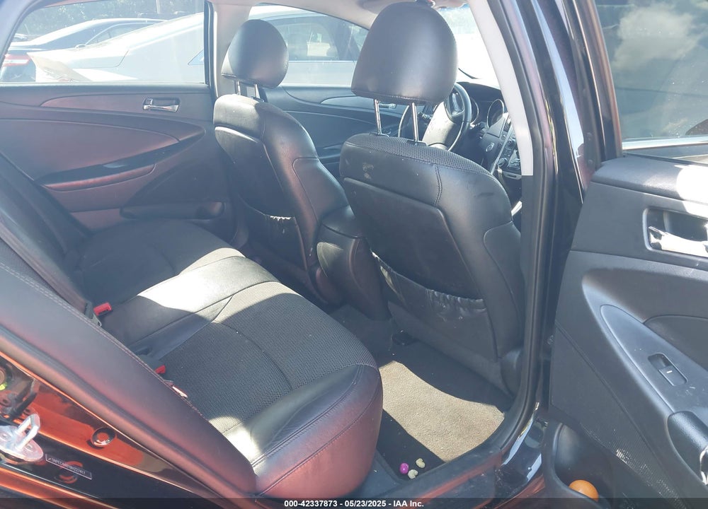 2011 HYUNDAI SONATA VIN: 5NPEC4AB1BH227417
