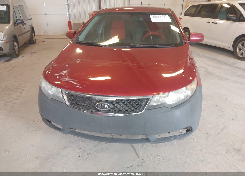 2011 KIA FORTE EX VIN: KNAFU4A20B5461935