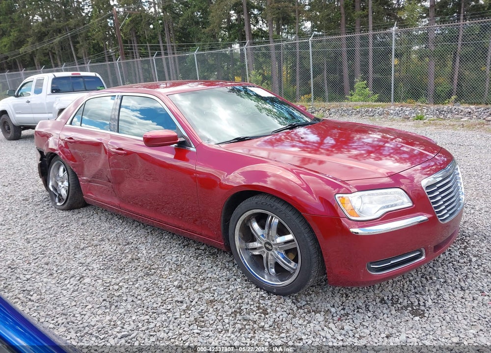 2014 CHRYSLER 300 VIN: 2C3CCAAG4EH232548