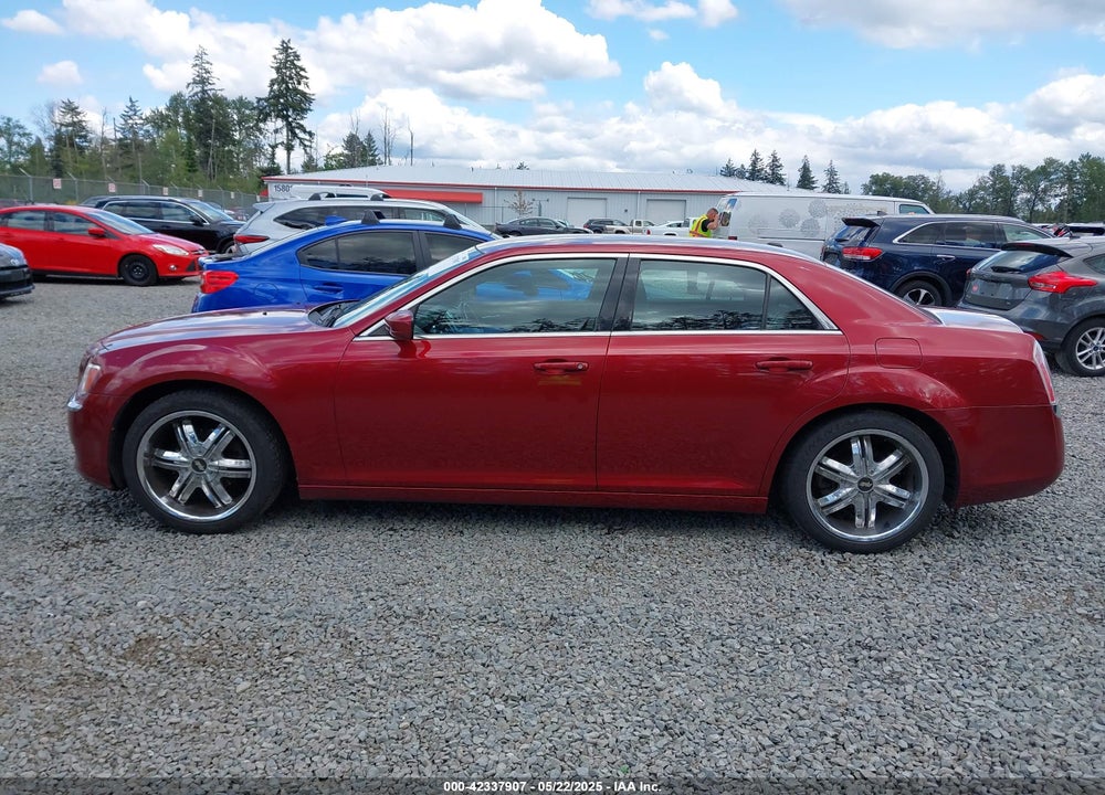 2014 CHRYSLER 300 VIN: 2C3CCAAG4EH232548