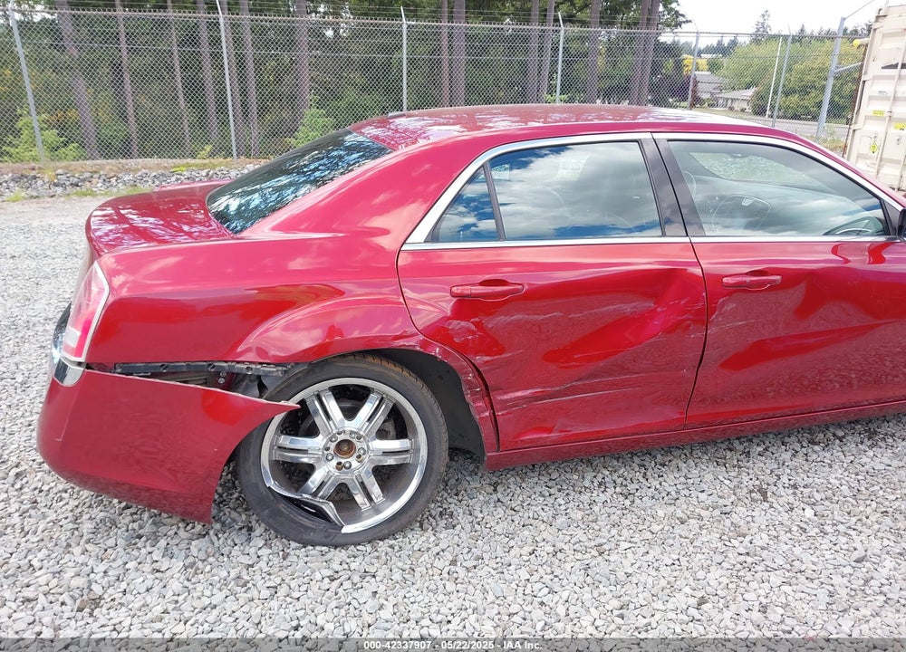 2014 CHRYSLER 300 VIN: 2C3CCAAG4EH232548