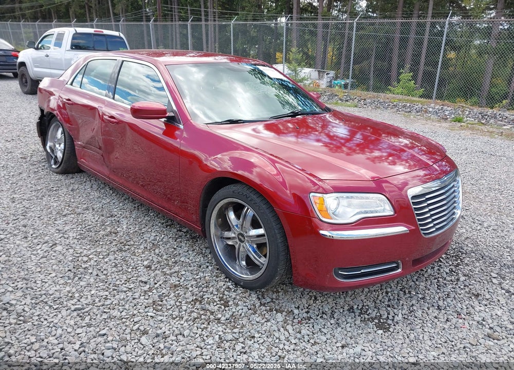 2014 CHRYSLER 300 VIN: 2C3CCAAG4EH232548