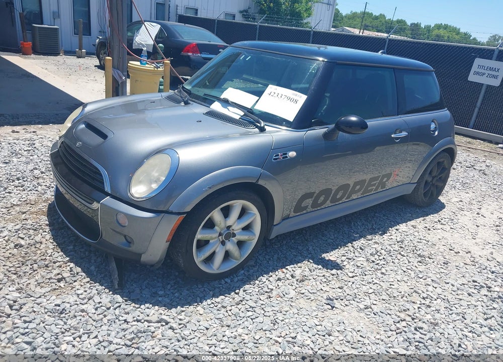 2004 MINI COOPER S VIN: WMWRE33444TD78125