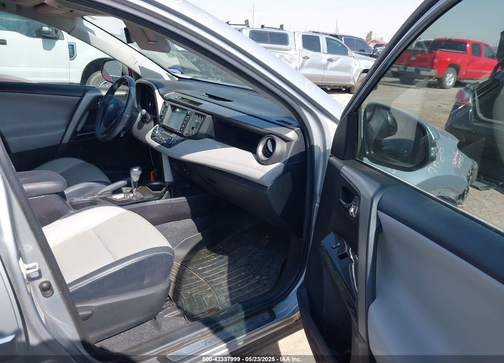 2018 TOYOTA RAV4 LIMITED/PLATINUM VIN: 2T3YFREV8JW475872