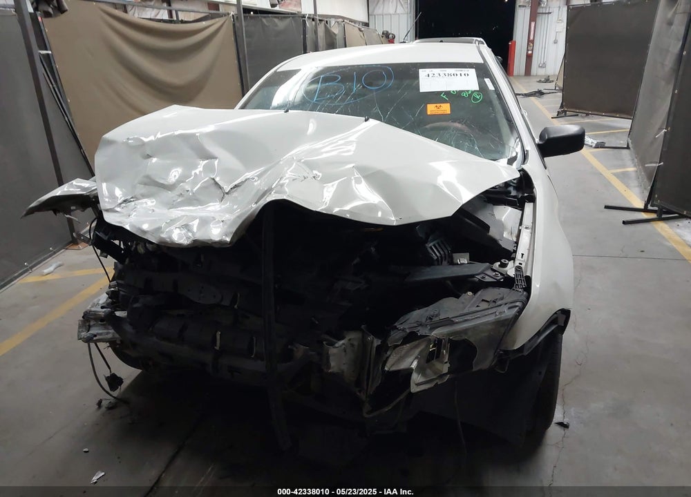 2011 FORD FUSION S VIN: 3FAHP0GA2BR268666