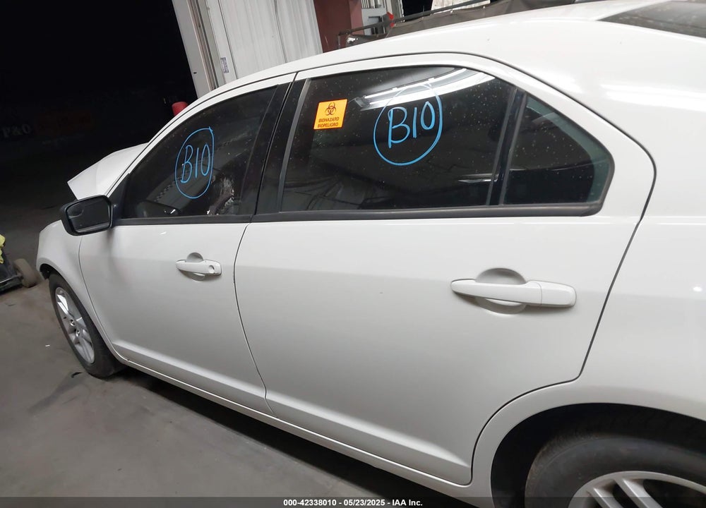 2011 FORD FUSION S VIN: 3FAHP0GA2BR268666