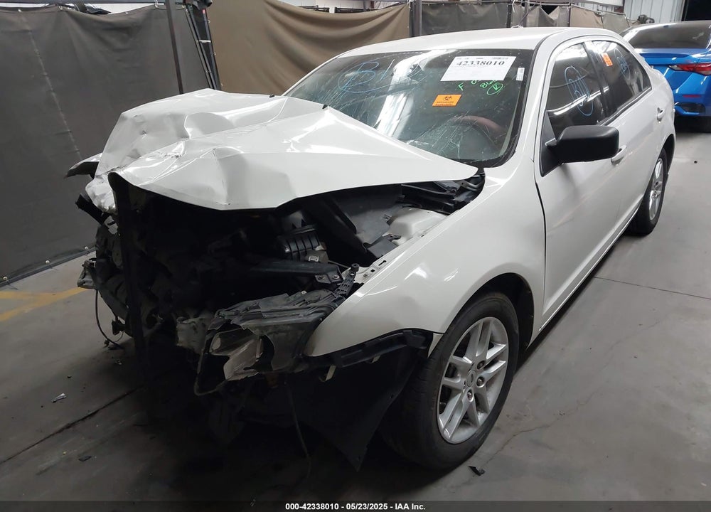 2011 FORD FUSION S VIN: 3FAHP0GA2BR268666