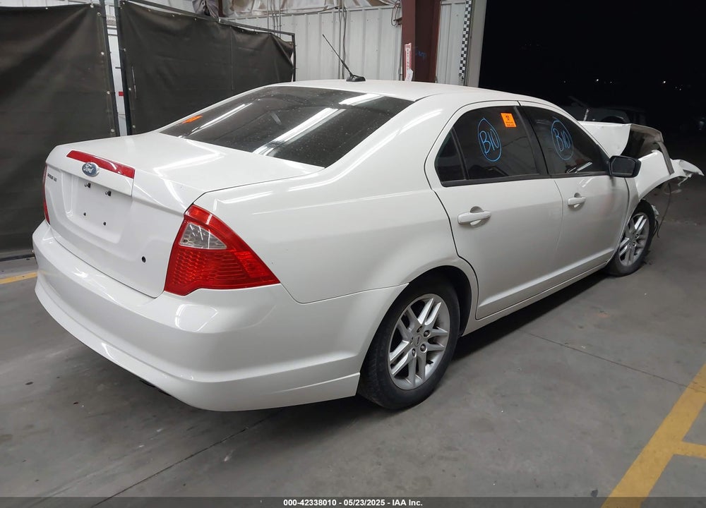 2011 FORD FUSION S VIN: 3FAHP0GA2BR268666