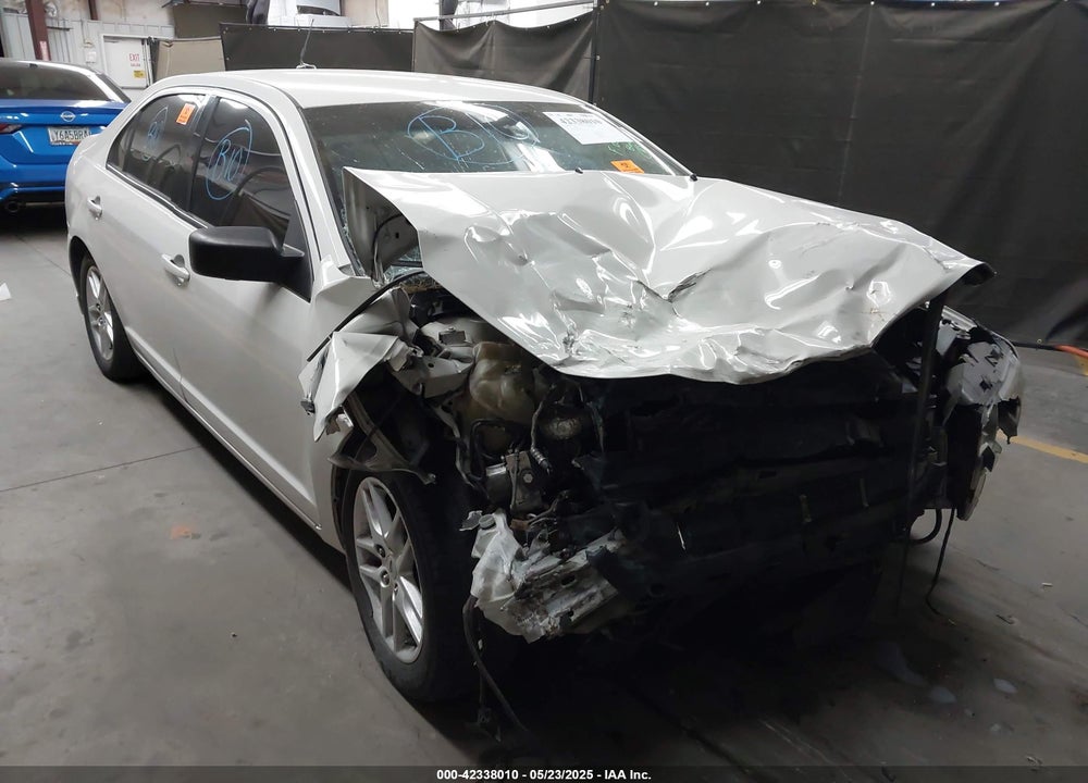 2011 FORD FUSION S VIN: 3FAHP0GA2BR268666