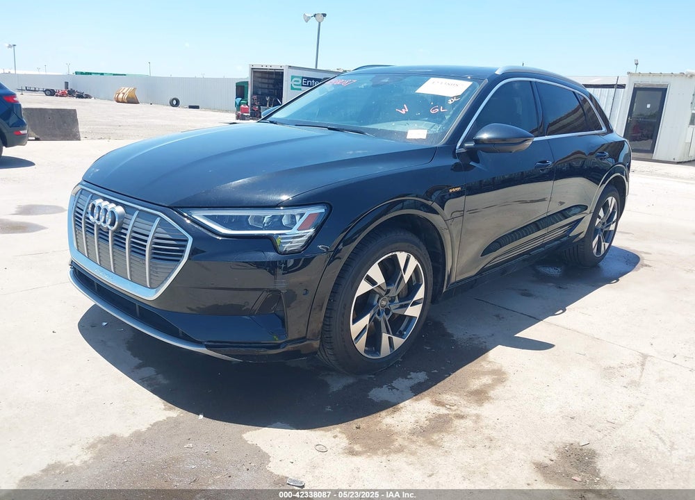 2022 AUDI E-TRON VIN: WA1LAAGEXNB010526