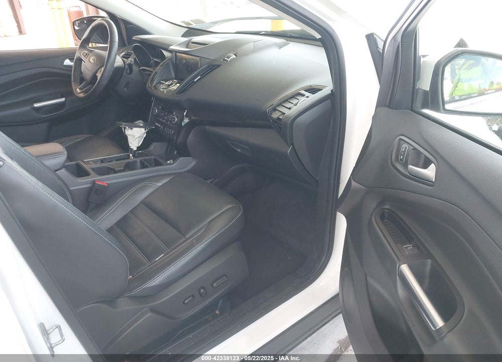 2018 FORD ESCAPE TITANIUM VIN: 1FMCU9J97JUC10359