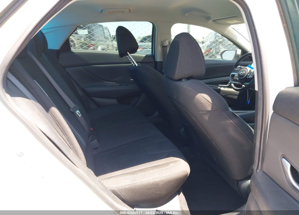 2023 HYUNDAI ELANTRA VIN: 5NPLS4AG2PH091909