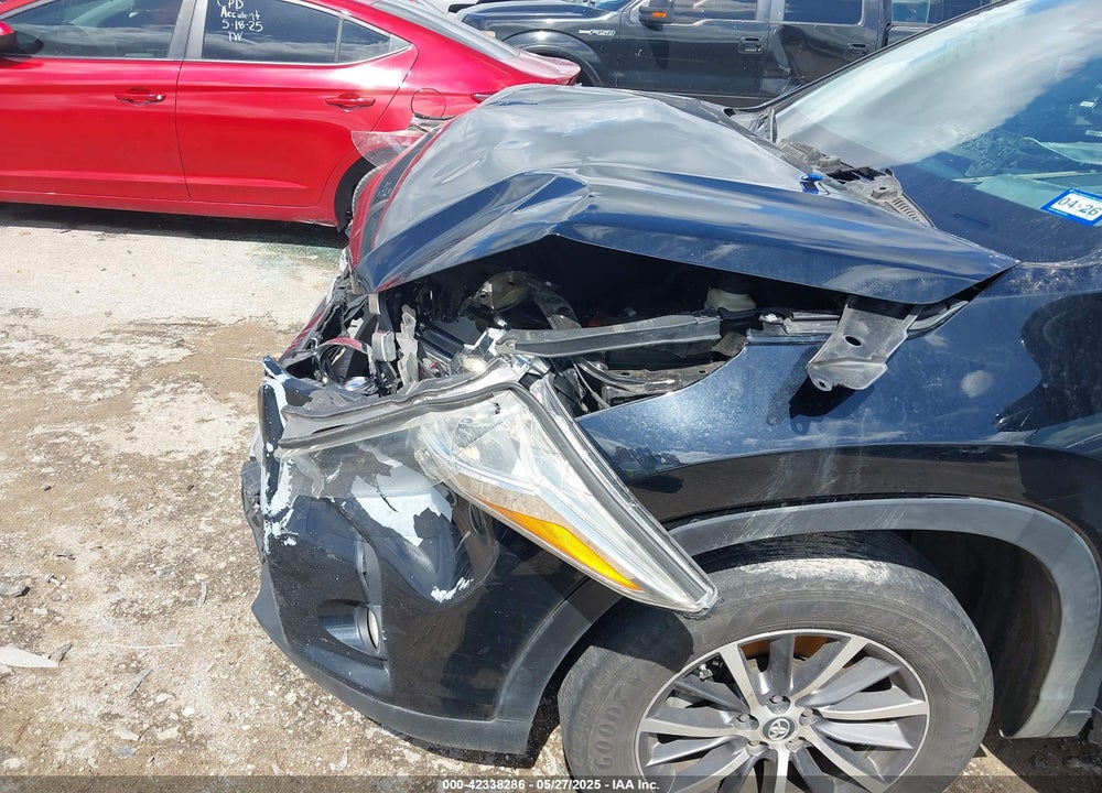 2018 TOYOTA HIGHLANDER VIN: 5TDKZRFHXJS546092