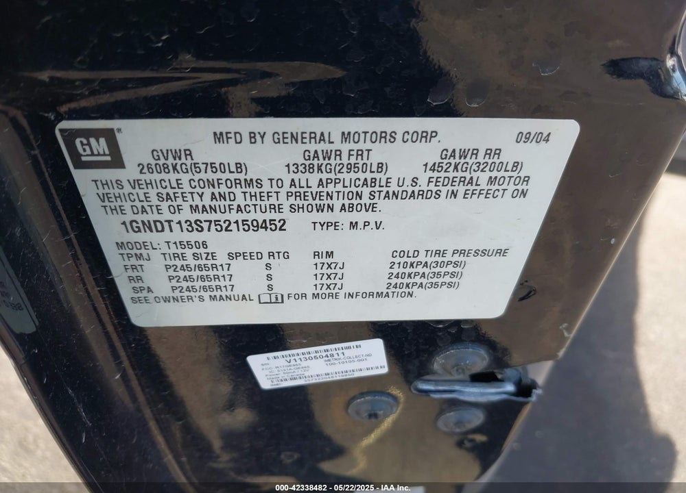 2005 CHEVROLET TRAILBLAZER LS VIN: 1GNDT13S752159452