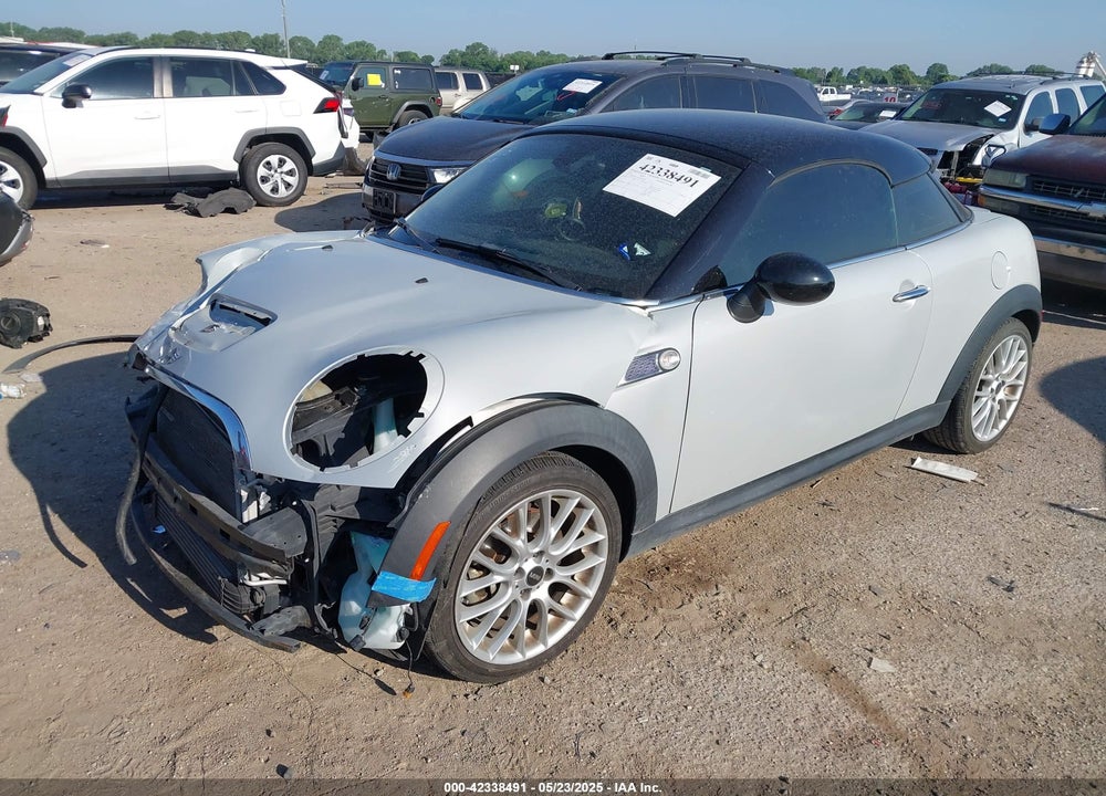 2012 MINI COOPER S VIN: WMWSX3C52CT465571