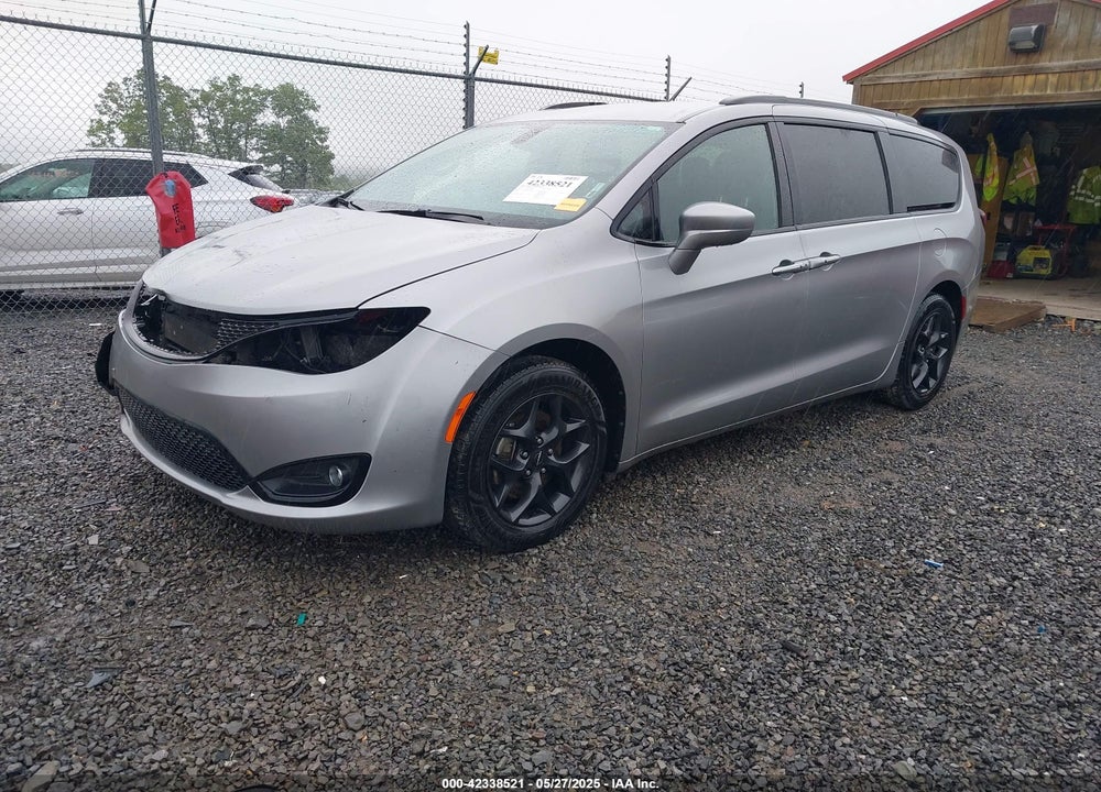 2018 CHRYSLER PACIFICA TOURING L VIN: 2C4RC1BG6JR172250