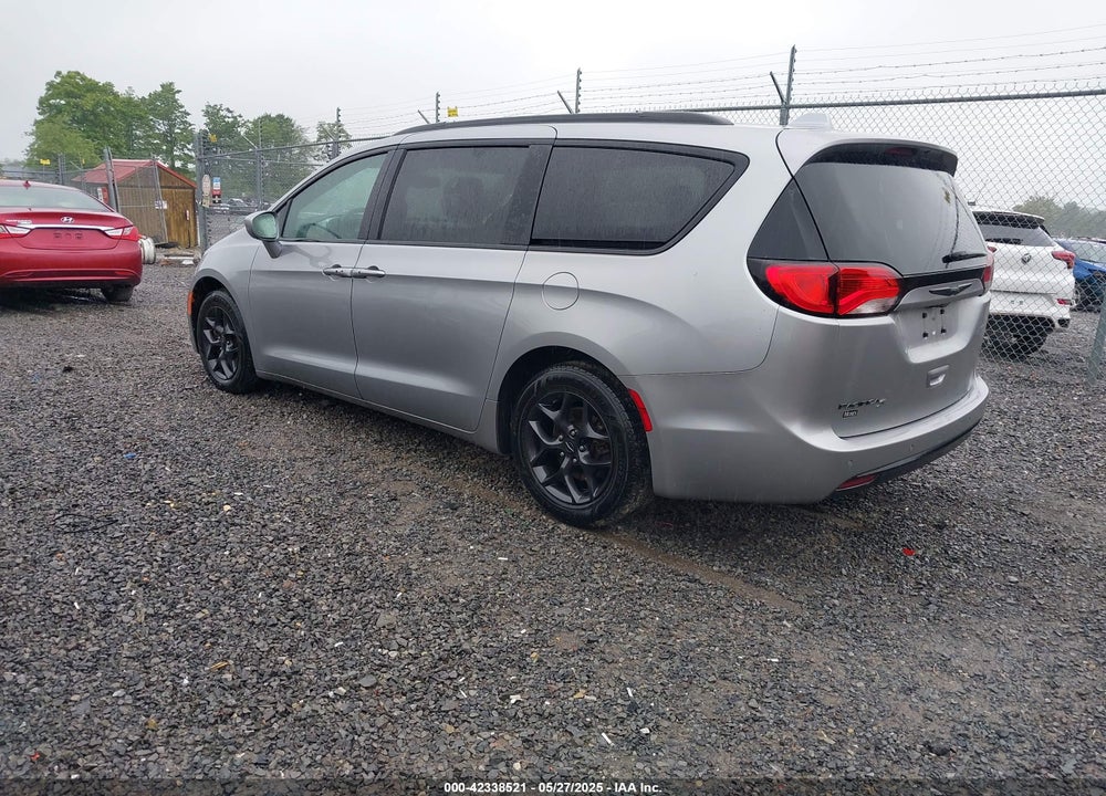 2018 CHRYSLER PACIFICA TOURING L VIN: 2C4RC1BG6JR172250