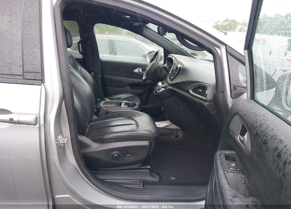 2018 CHRYSLER PACIFICA TOURING L VIN: 2C4RC1BG6JR172250