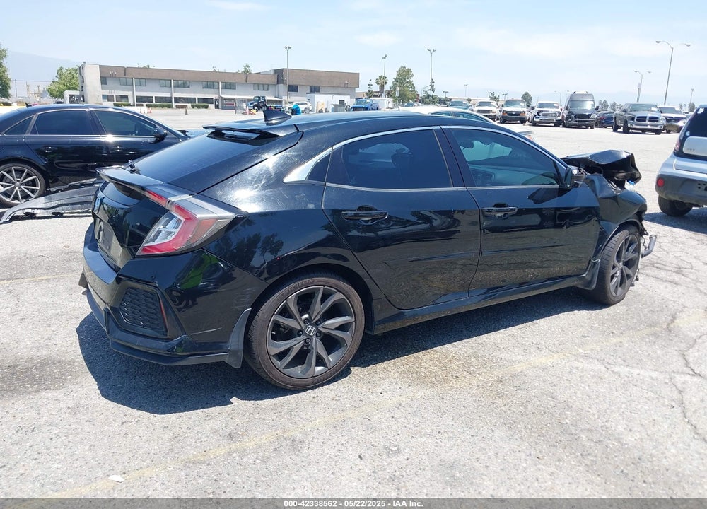 2018 HONDA CIVIC EX VIN: SHHFK7H58JU407417